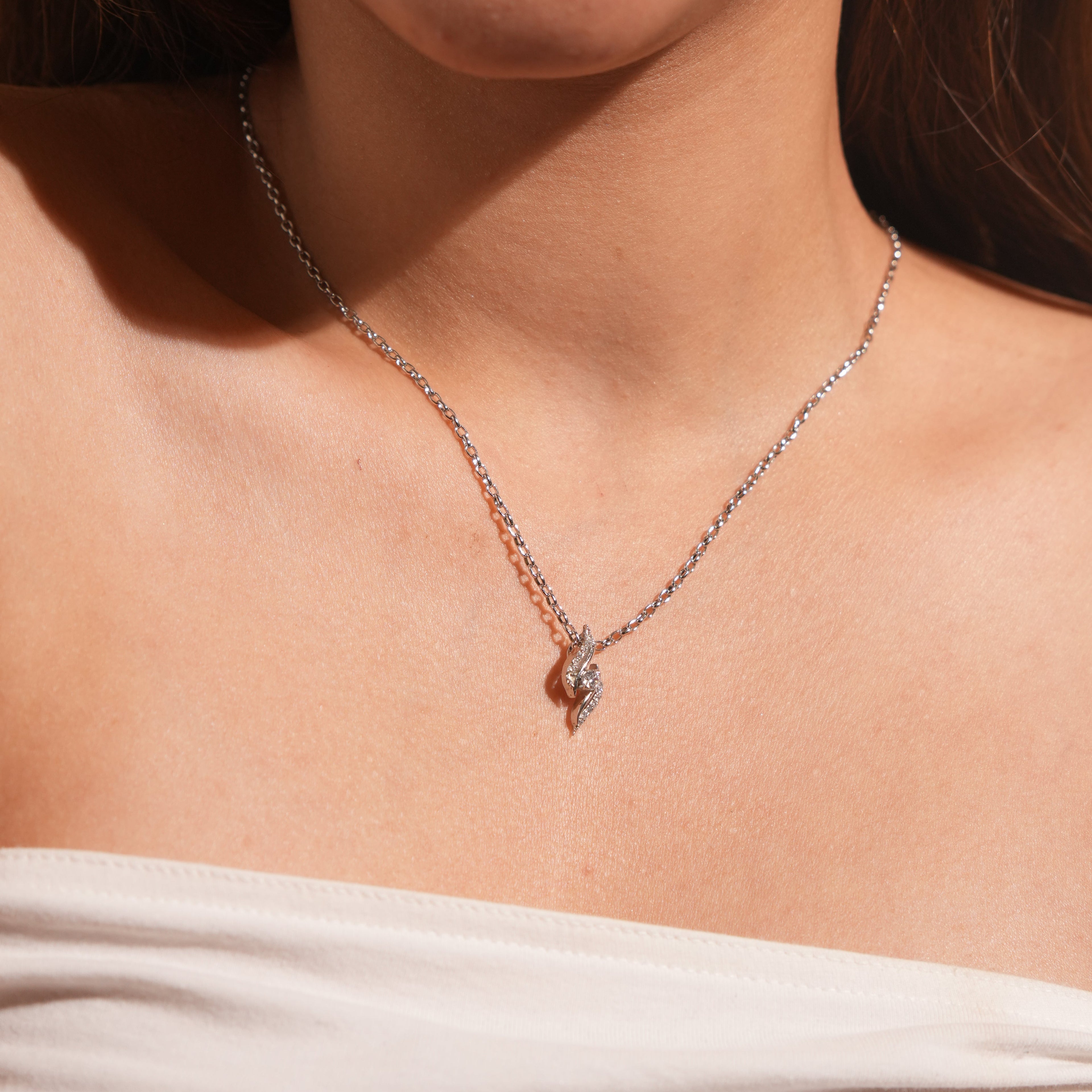 The Ocean Curve Flow Pendant