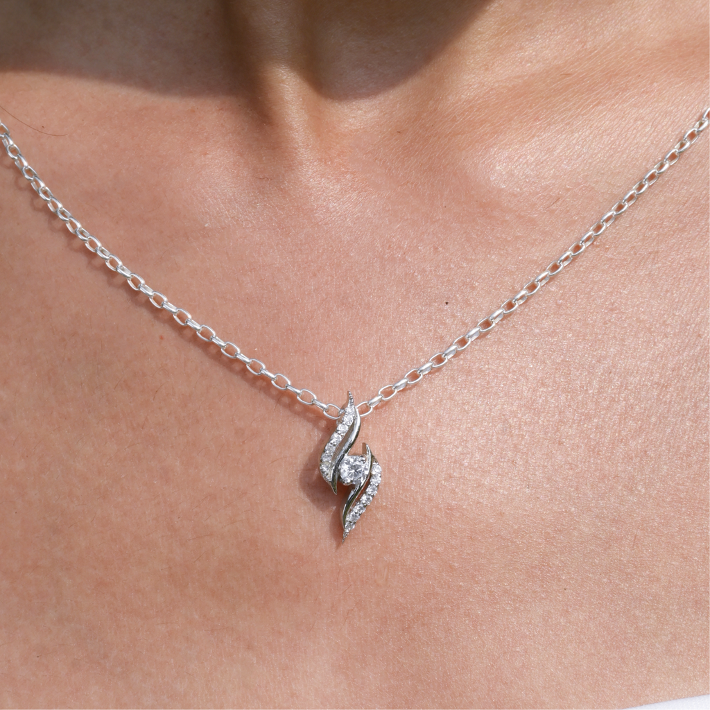 The Ocean Curve Flow Pendant