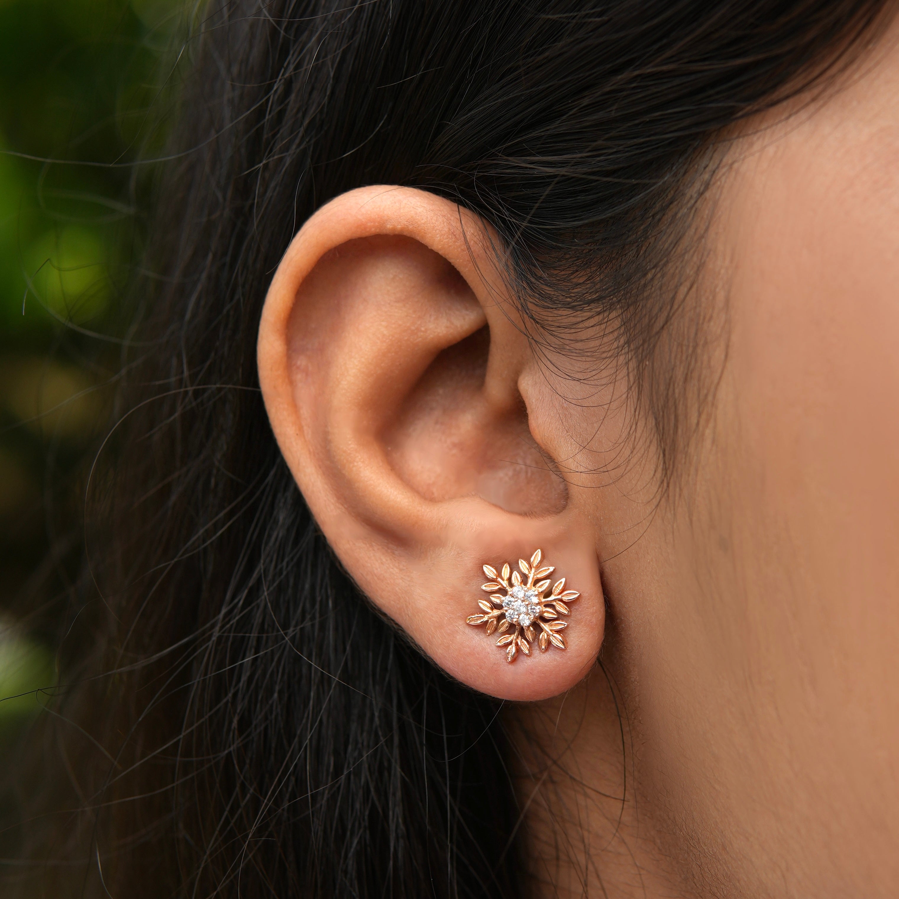 Snowleaf Earring