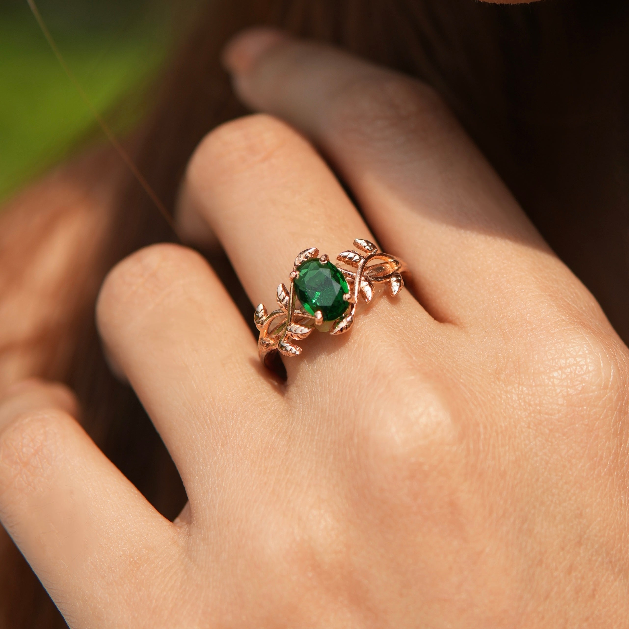 The Entangled Cathedral Ring