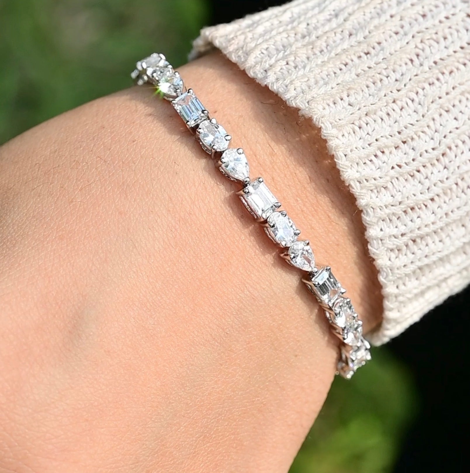 Tear Drop Series Tennis Bracelet