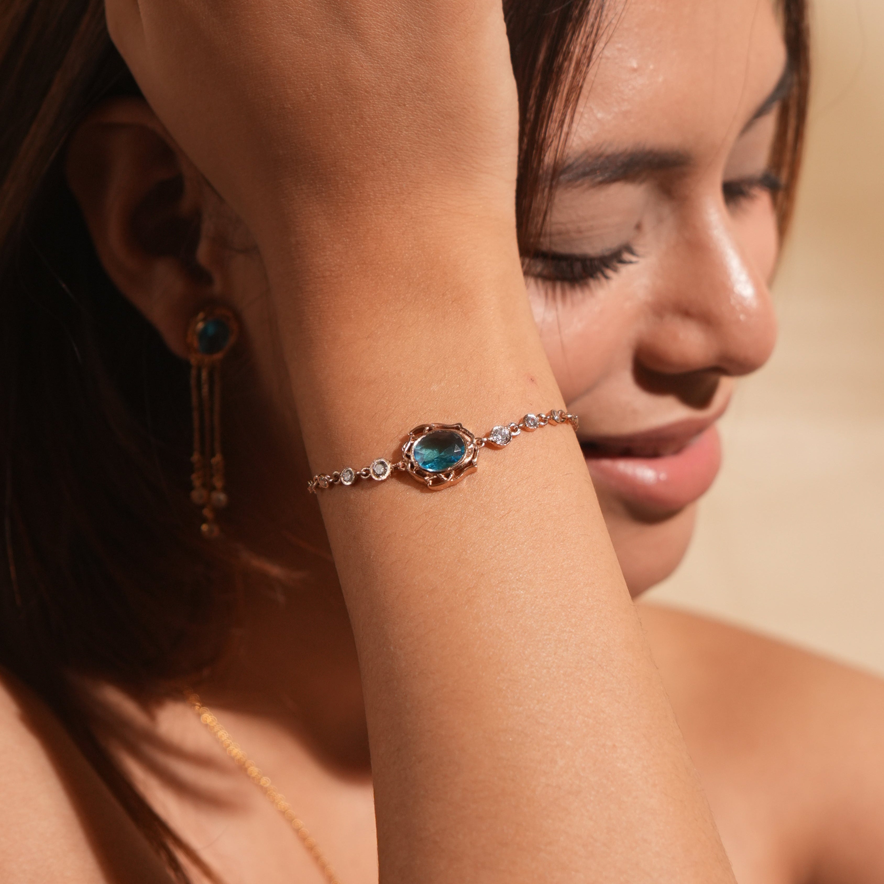 Waves Around The Blue Bracelet