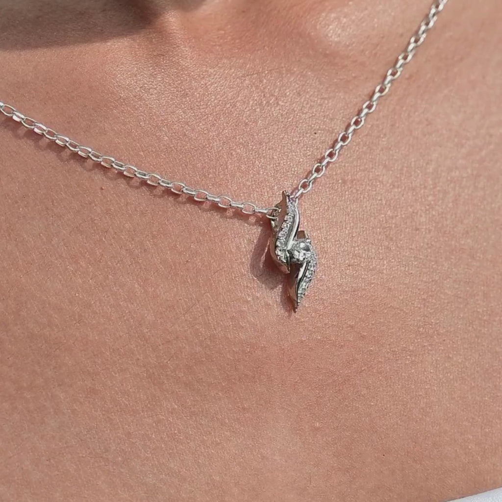 The Ocean Curve Flow Pendant